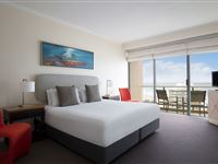 3 Bedroom Ocean Apartment - Mantra Sun City Surfers Paradise